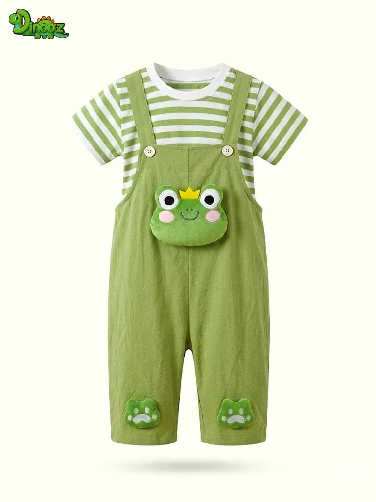 Baby Vests and Undershirts: Do You Need Them in the UAE?